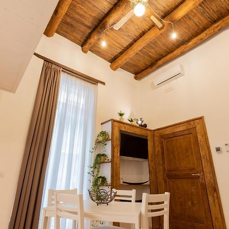 Casa Materdei Apartment เนเปิลส์ ภายนอก รูปภาพ