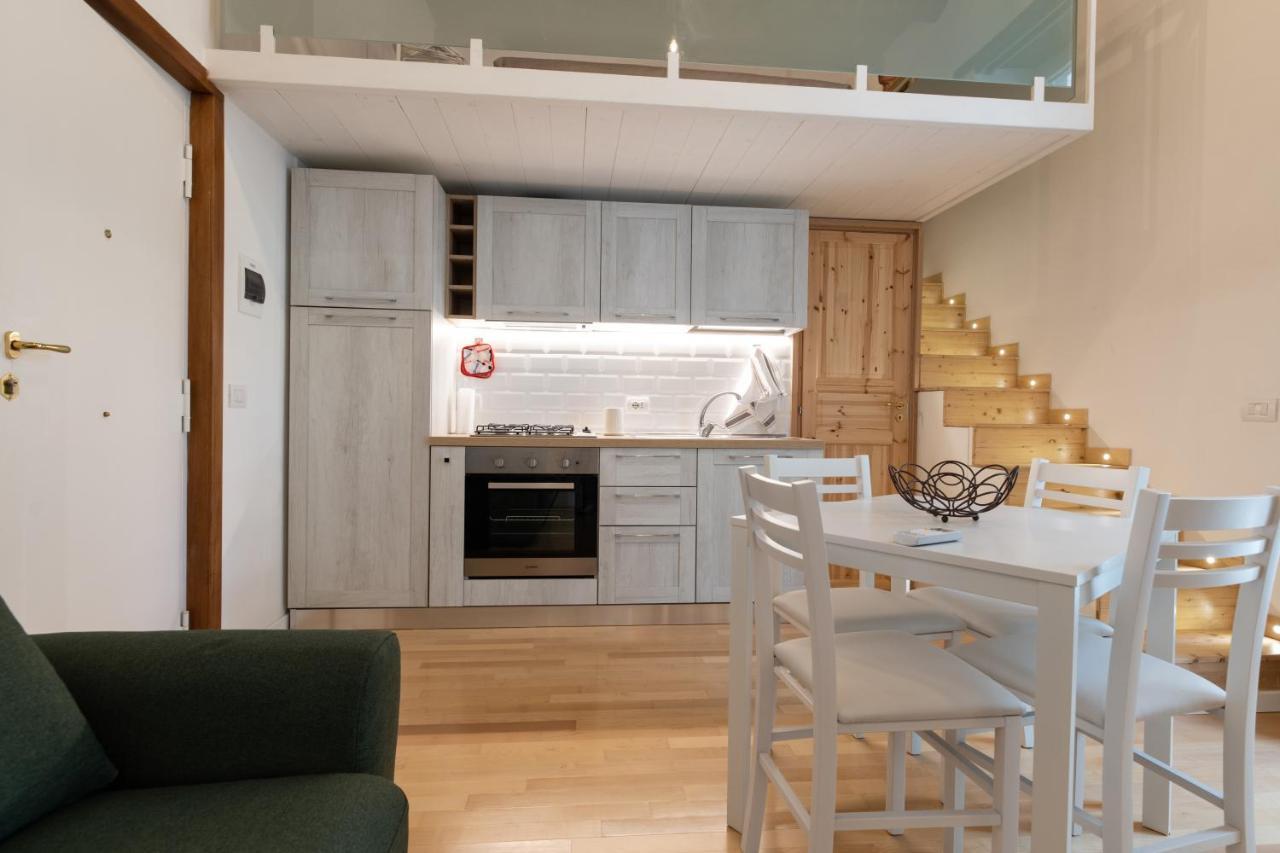 Casa Materdei Apartment เนเปิลส์ ภายนอก รูปภาพ