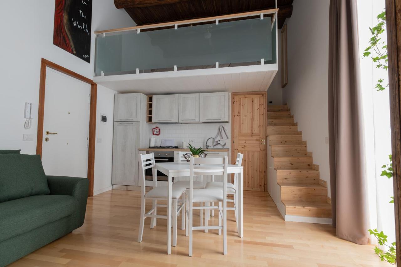 Casa Materdei Apartment เนเปิลส์ ภายนอก รูปภาพ