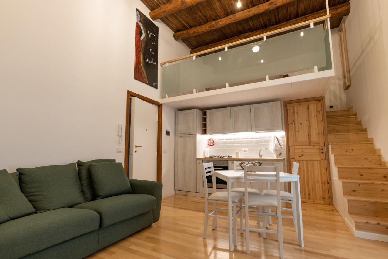 Casa Materdei Apartment เนเปิลส์ ภายนอก รูปภาพ