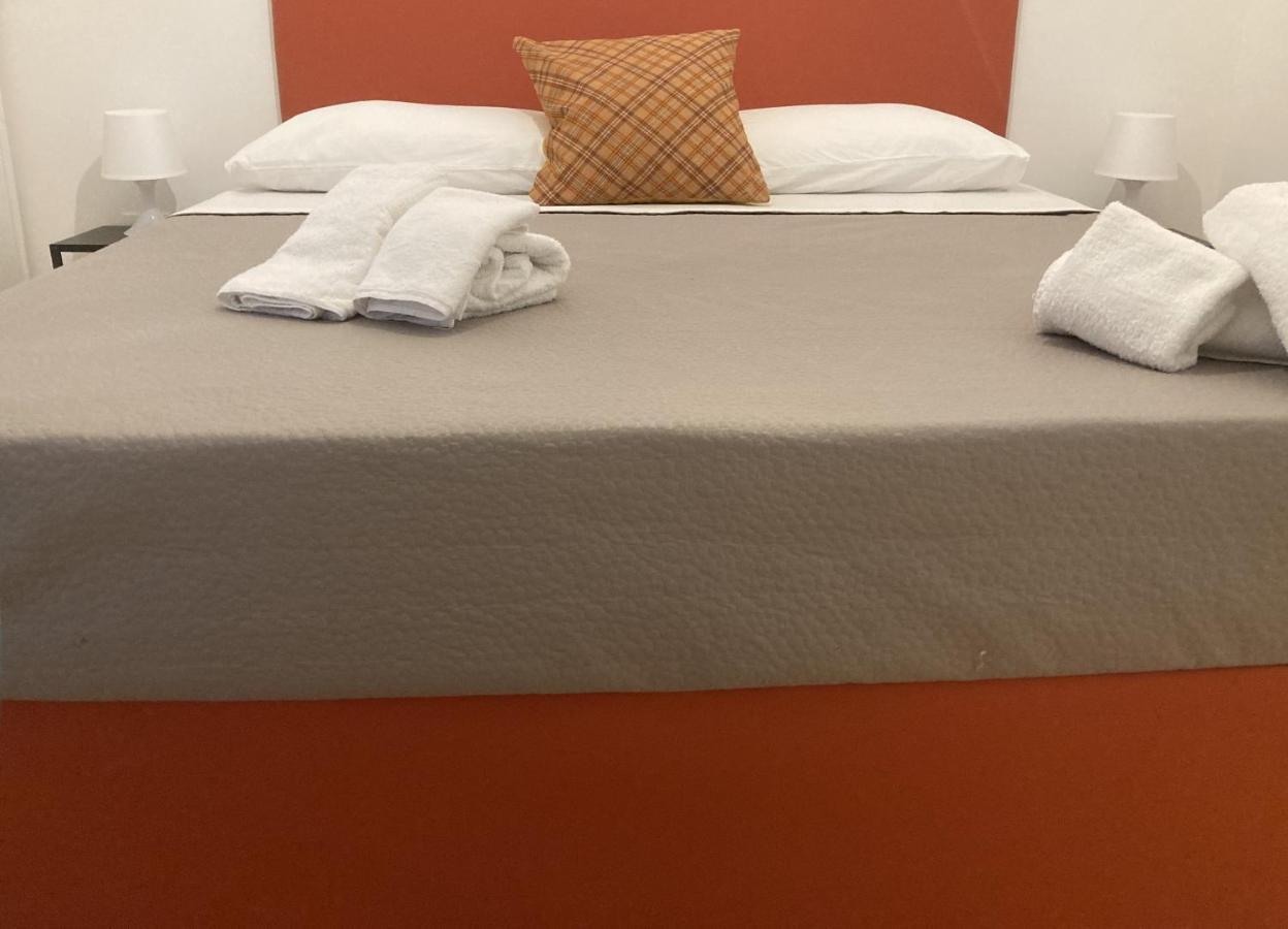 Casa Materdei Apartment เนเปิลส์ ภายนอก รูปภาพ